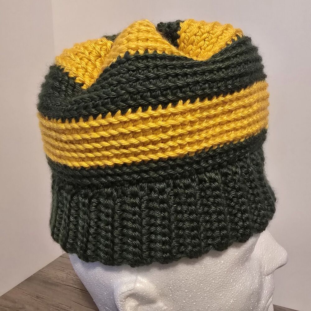 Crochet Beanie, One Size, Green/yellow, Double Crochet.
